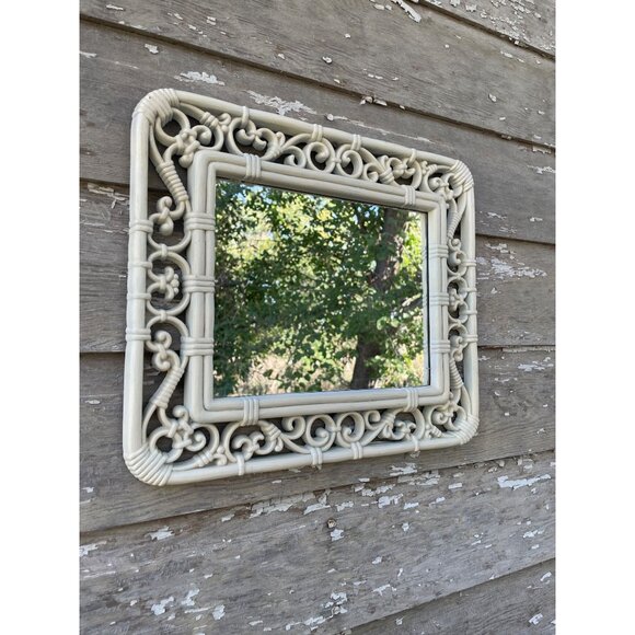 Vintage 1970s Syroco Homco White Faux Wicker Rattan Wall Mirror 14.5x12.5 - Picture 2 of 15